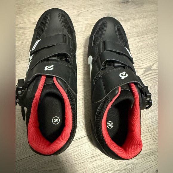 Peloton Black Spin Cycling Shoes w/ Cleats - Size 38 Woman’s 7 US - Picture 4 of 6